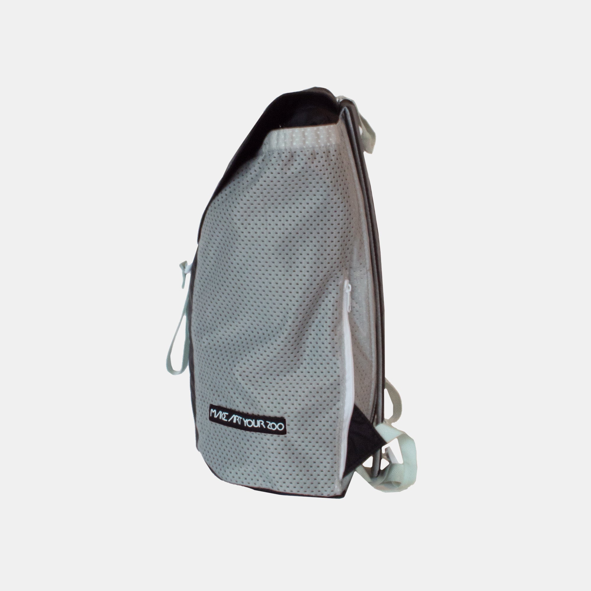 Oblong pockets backpack