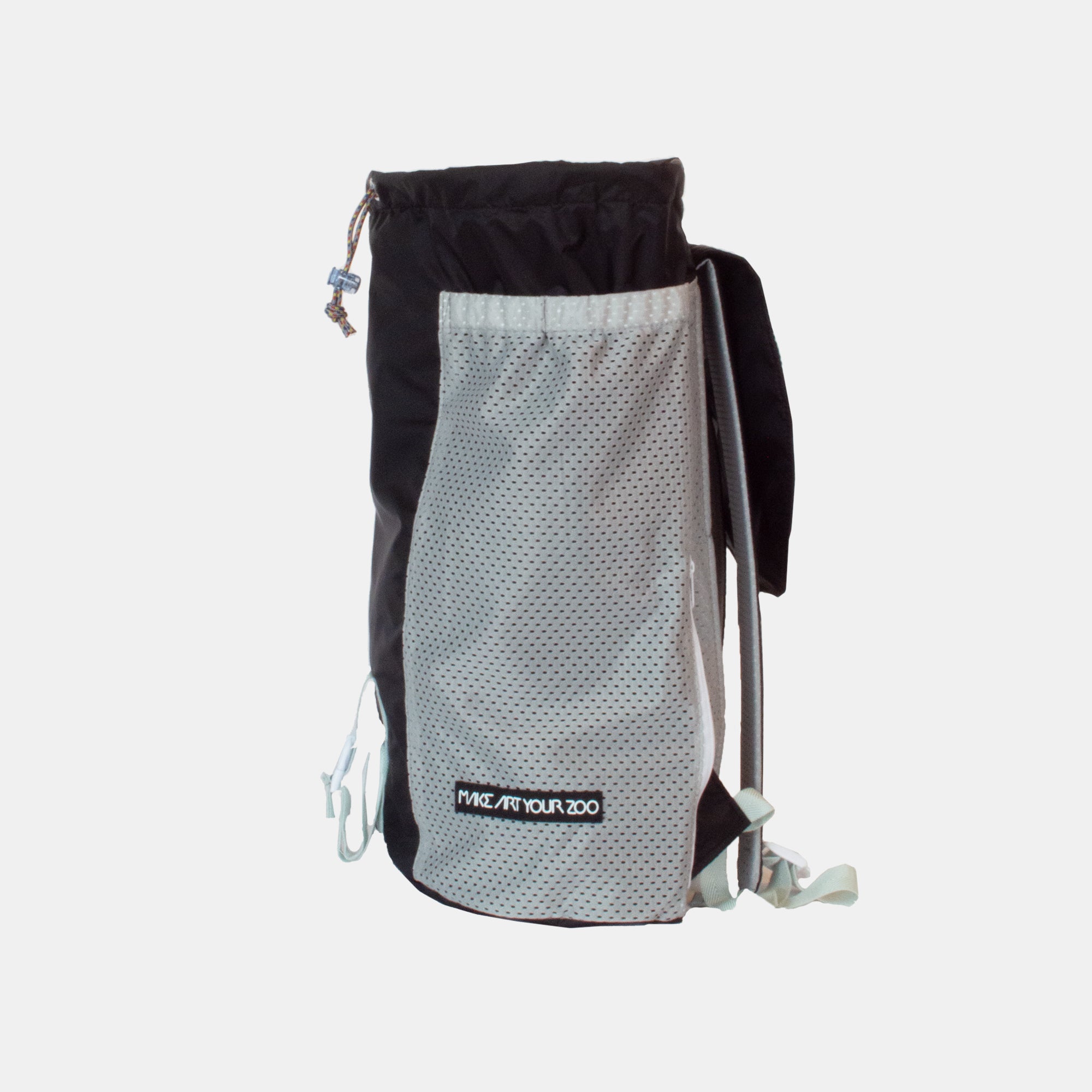 Oblong pockets backpack