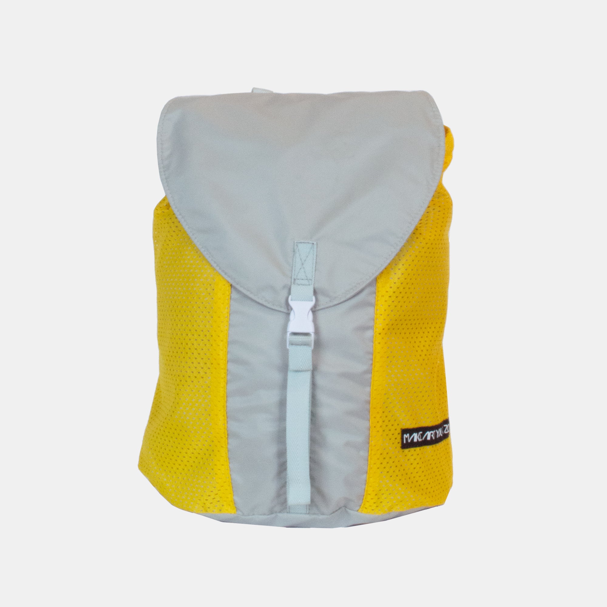 Oblong pockets backpack