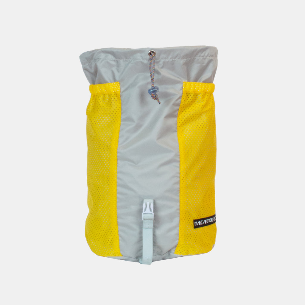 Oblong pockets backpack