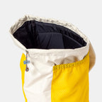 Oblong pockets backpack