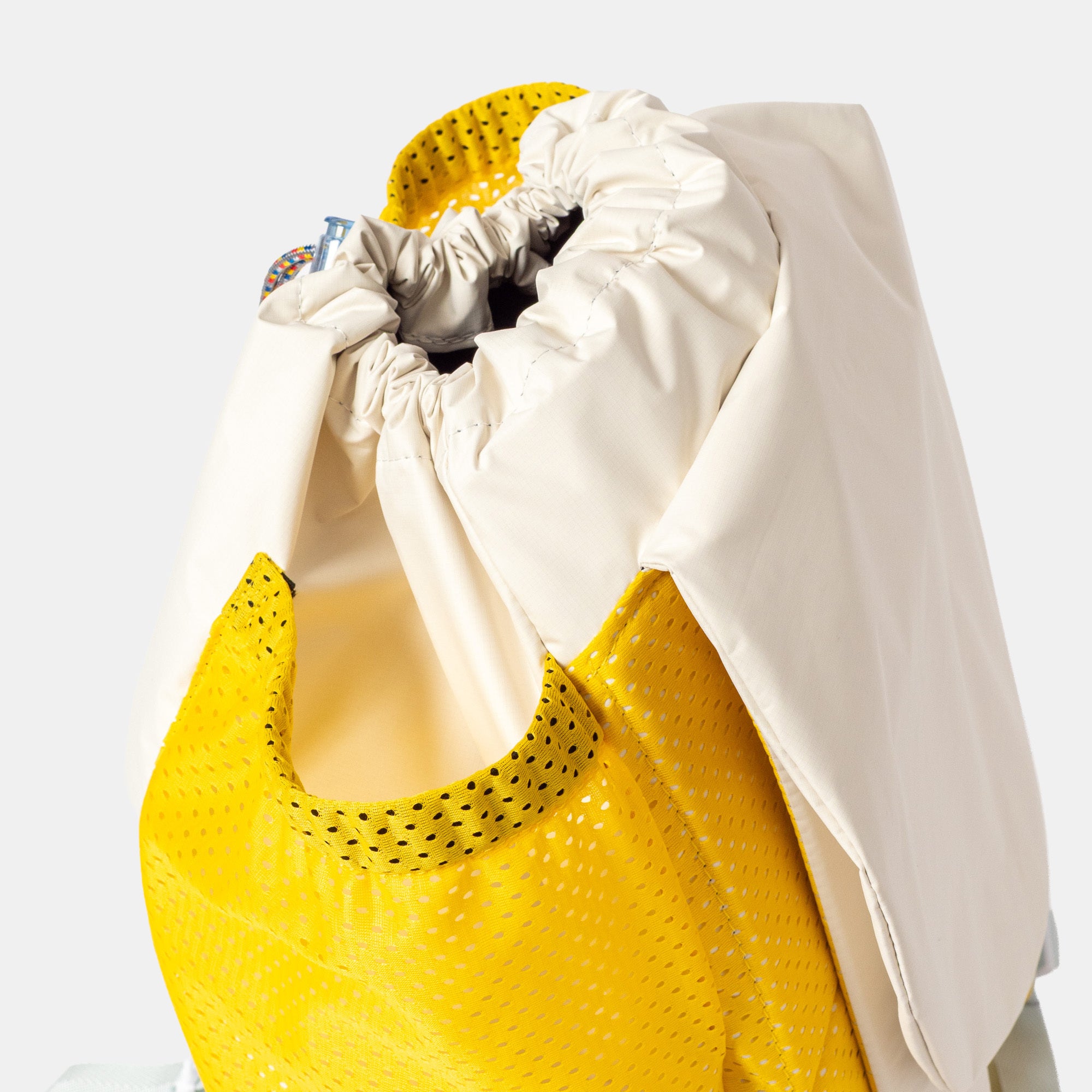 Oblong pockets backpack – MAKE ART YOUR ZOO