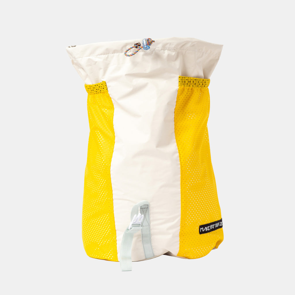 Oblong pockets backpack